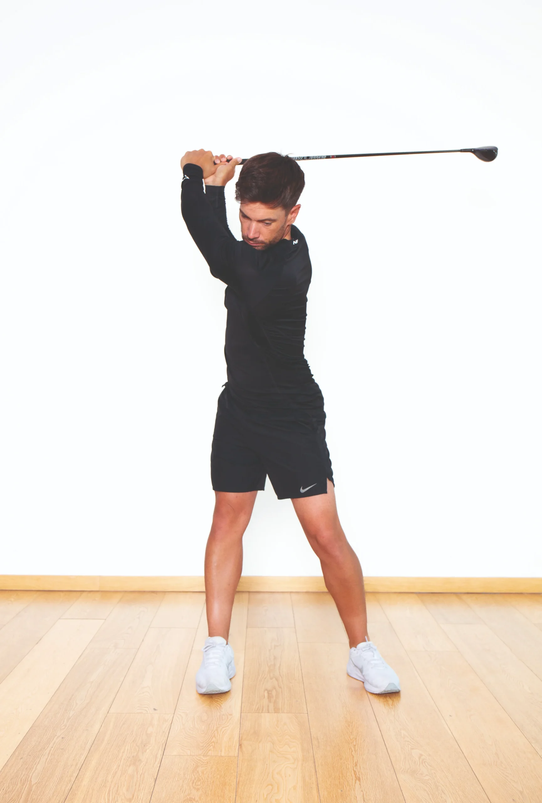 The powerful Swing, its 2 types explained by Jésica Reyes