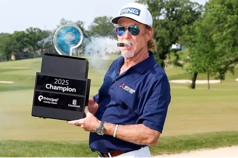 Miguel Ángel Jiménez victorious for the 16th time on the Champions tour