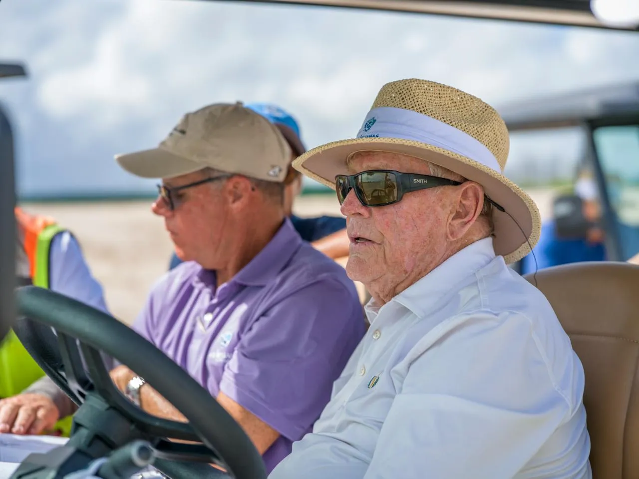 Jack Nicklaus recorre en buggy las obras de Las Iguanas Golf Course