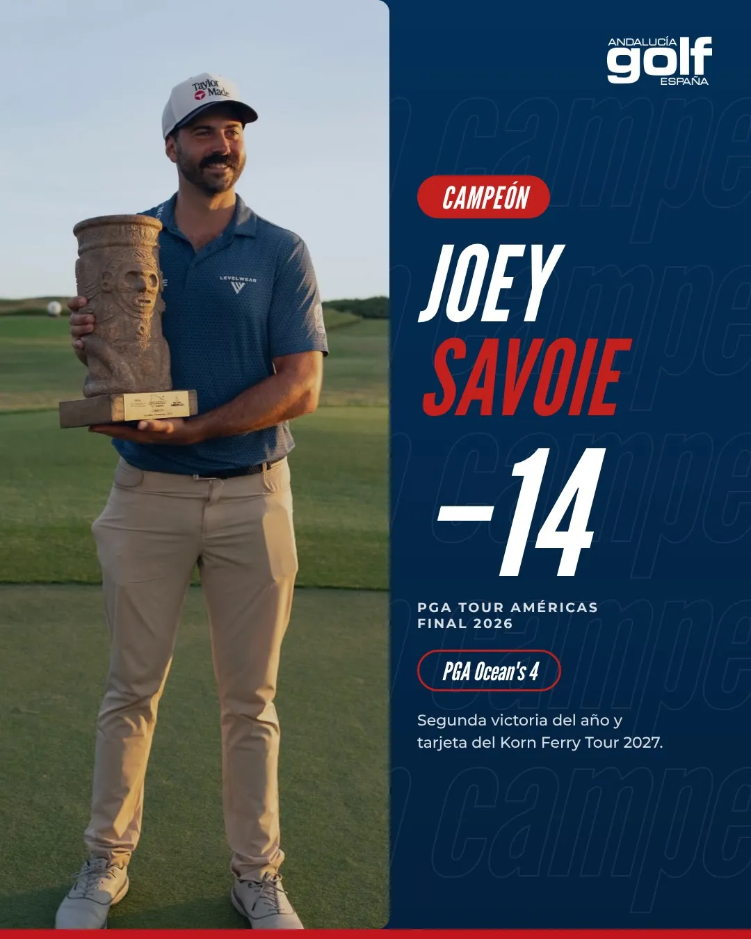 Joey Savoie posa con el trofeo de campeón de la final del PGA Tour Américas en PGA Ocean's 4