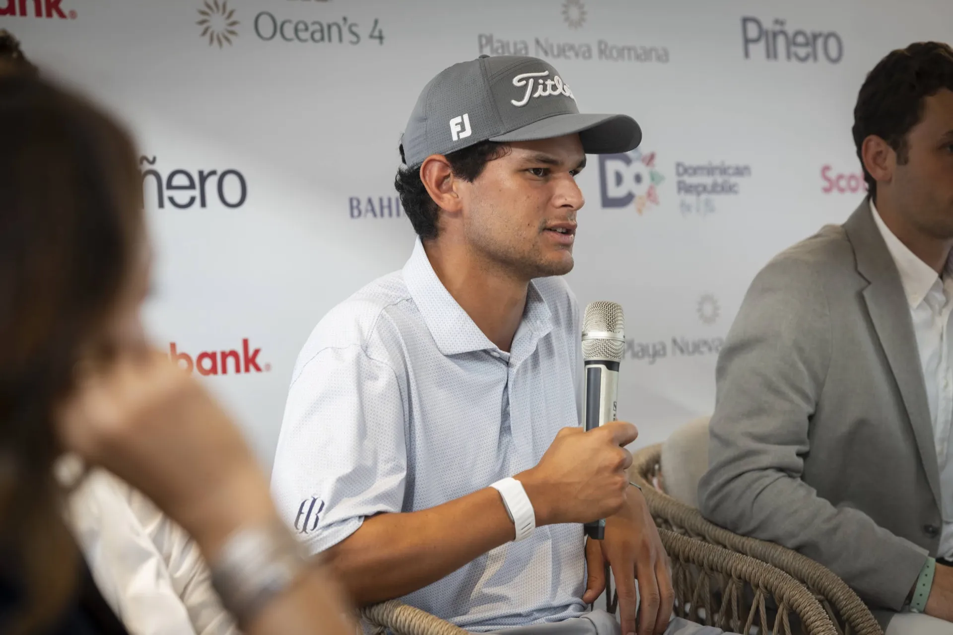 El mexicano Omar Morales en la rueda de prensa del PGA Tour Américas en Playa Nueva Romana